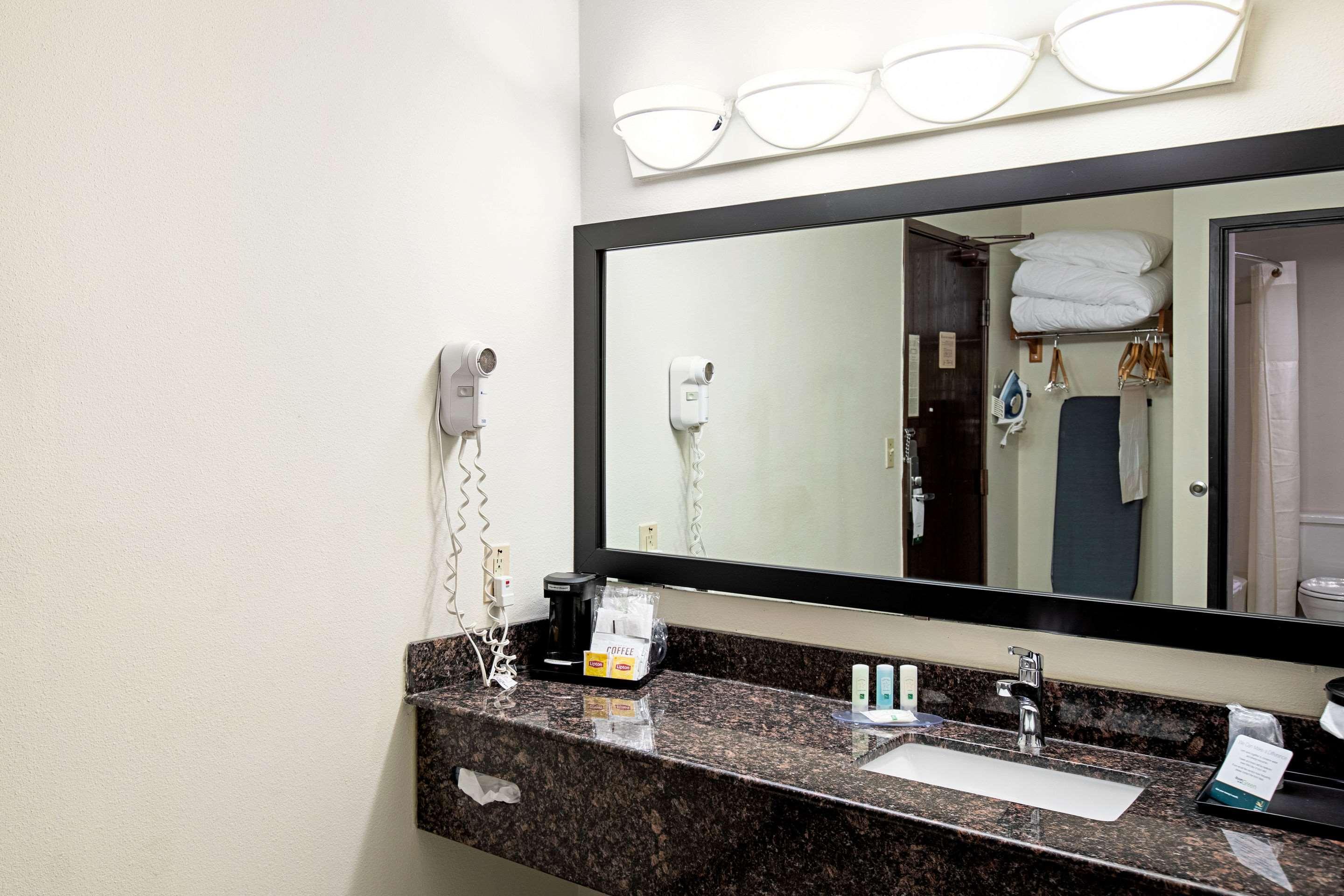 Quality Inn & Suites Milwaukee Kültér fotó