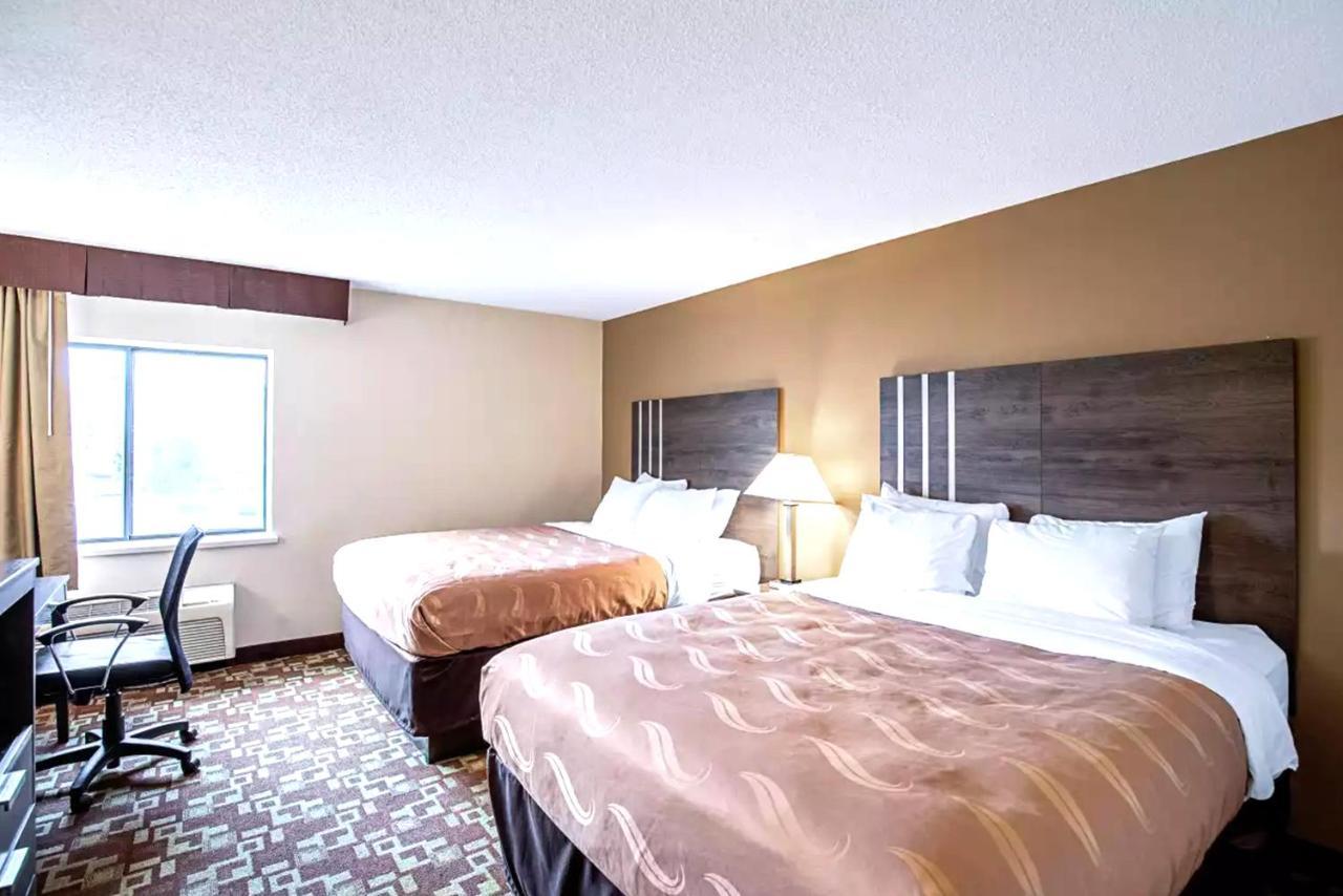 Quality Inn & Suites Milwaukee Kültér fotó