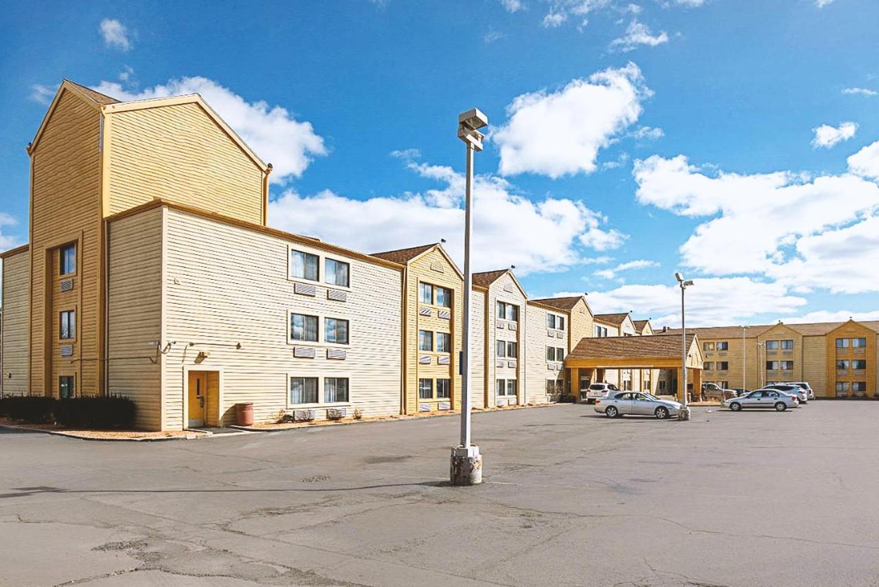 Quality Inn & Suites Milwaukee Kültér fotó