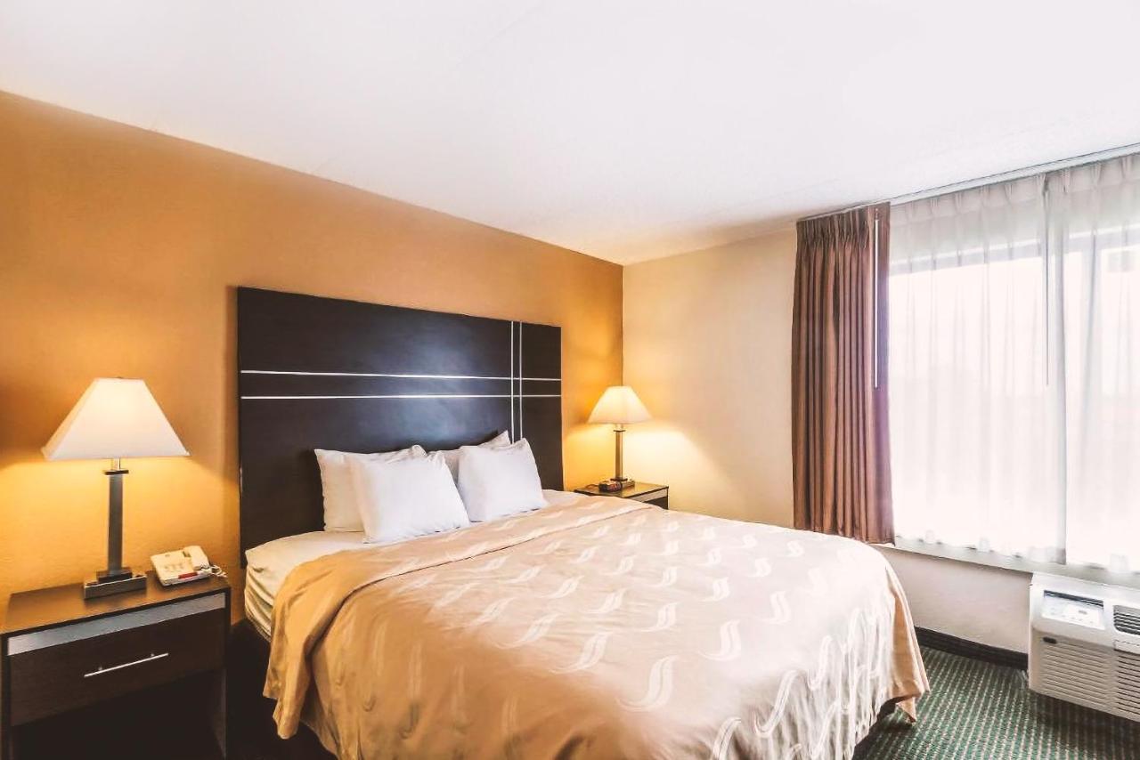 Quality Inn & Suites Milwaukee Kültér fotó