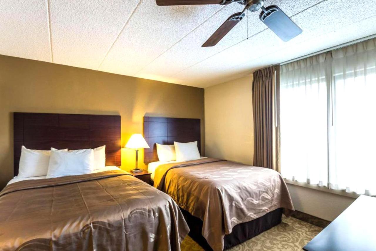 Quality Inn & Suites Milwaukee Kültér fotó